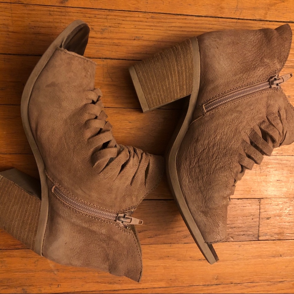 Unity in Diversity Peep Toe Bootie - Picture 5 of 7